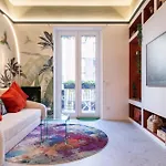 Esclusivo Nel Cuore Del Design E Moda ミラノ