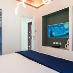 Esclusivo Nel Cuore Del Design E Moda